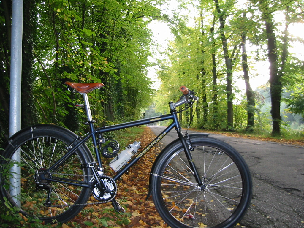 サドルの初卸走行 ミニ写真展 : 【自転車館】うめ茶屋 自転車交響曲