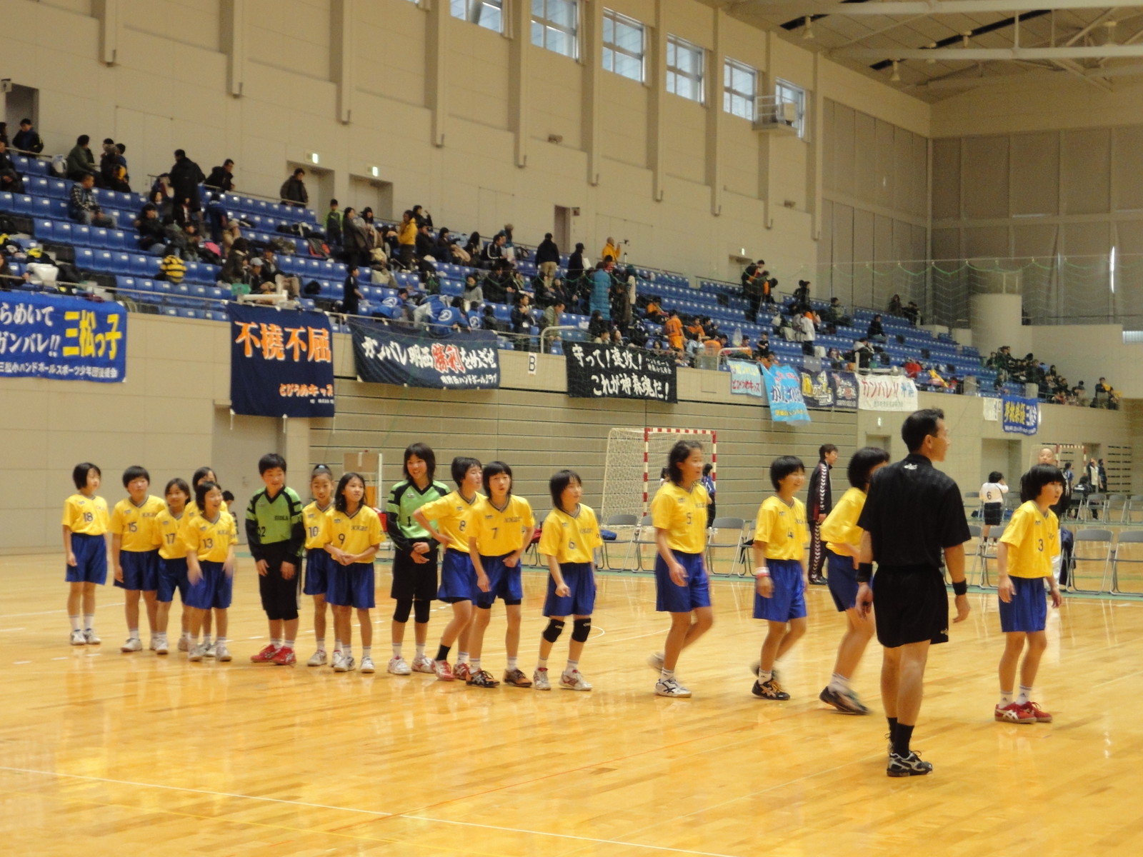 NAVE×クボタヨシフミ/「ラジバカ」
九州小学生親善ハンドボール大会の結果
続「ラジオバカイチ...