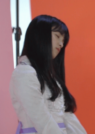 乃木坂46 大園桃子 よく立ちながら寝れるなあ おねむ桃子 Gif Akb48show 乃木坂46まとめ ラジオの時間