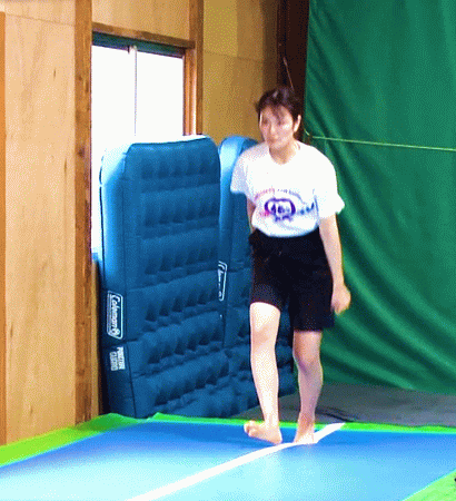 乃木坂46 清宮レイ このバク宙高さも出ててめっちゃキレイ Gif 乃木坂工事中 乃木坂46まとめ ラジオの時間 乃木坂46 清宮レイ このバク宙高さも出ててめっちゃキレイ Gif 乃木坂工事中 乃木坂46まとめ ラジオの時間