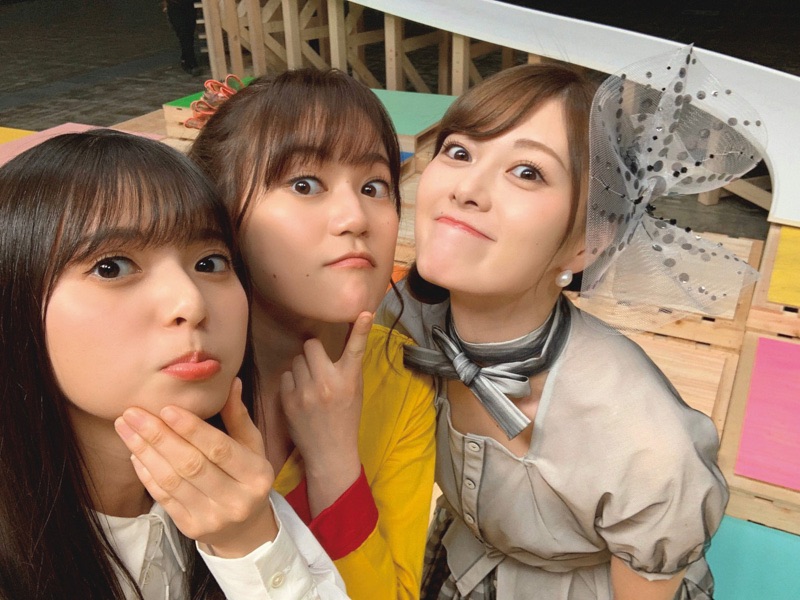 乃木坂46 約9ヶ月ぶりに 乃木撮 連載再開 齋藤飛鳥 白石麻衣 生田絵梨花の変顔3ショット掲載 2ch坂道まとめアンテナ