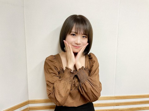 乃木坂46 髪の毛黒くなった秋元真夏 めちゃめちゃめちゃめちゃ可愛い W 乃木坂46まとめ ラジオの時間