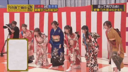 乃木坂46 秋元真夏 走り方もかわゆす Gif あれ さゆりんとまいちゅんより足が早い 乃木坂工事中 乃木坂46まとめ ラジオの時間