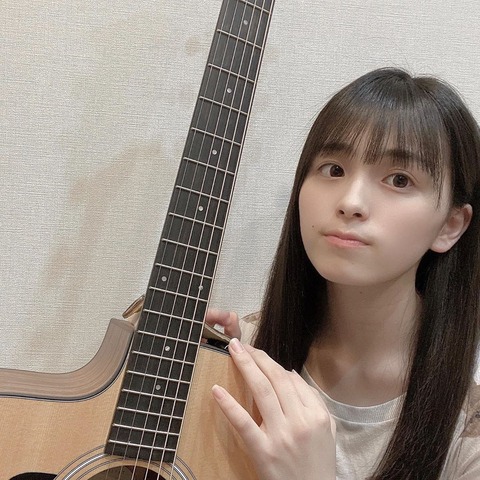 乃木坂46 大園桃子 とてもかわいいギター レッスンを始めてみました ももぐらむ更新 乃木坂46まとめ ラジオの時間