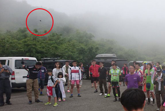 自転車登坂レース後に撮った写真に出現したUFO : ラエリアン関東 