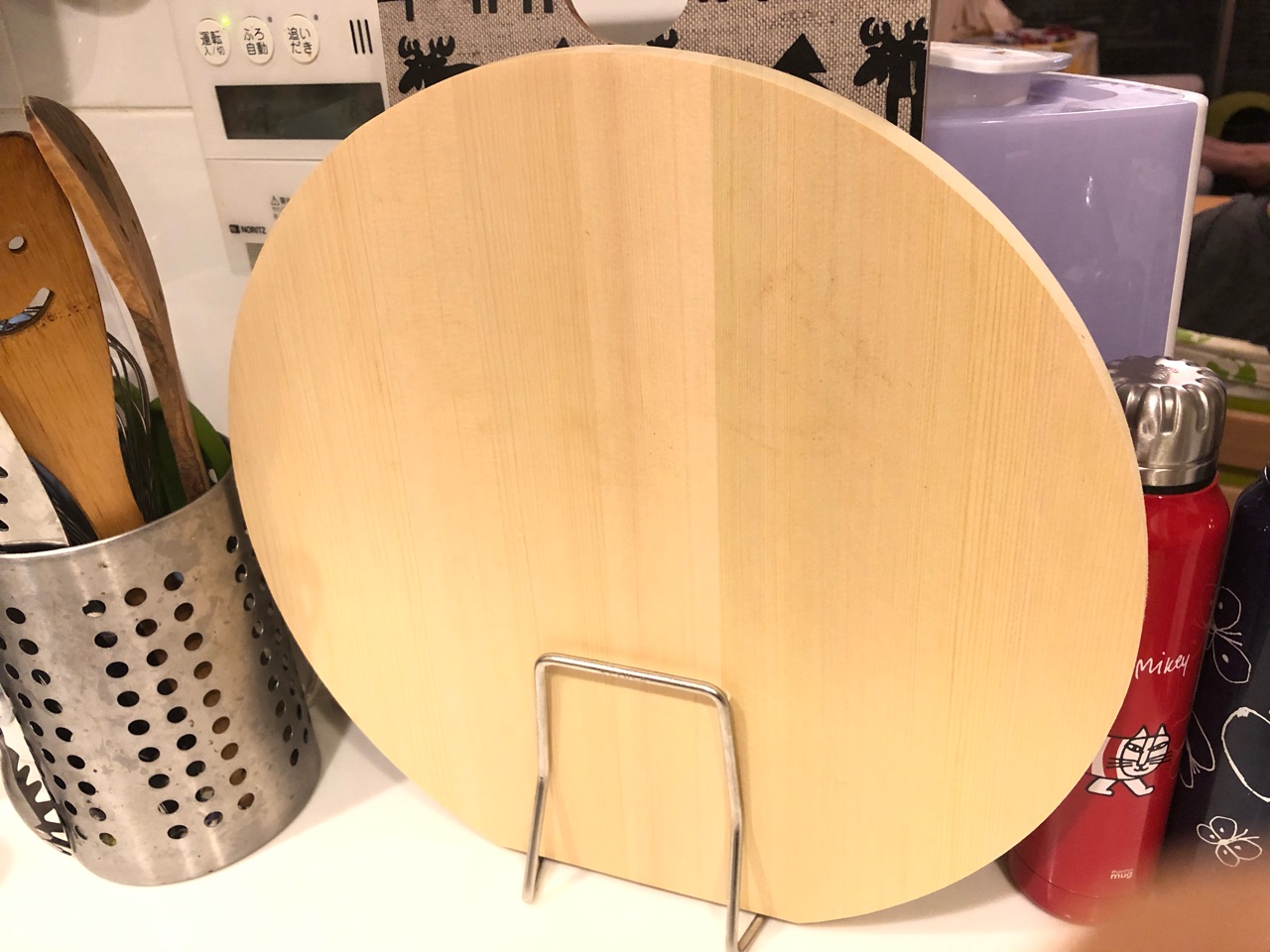 青森ひばの丸型まな板 35cm の使い勝手と香りがメチャいい Happy End のその後 Powered By ライブドアブログ 青森ひばの丸型まな板 35cm の使い勝手と香りがメチャいい Happy End のその後 Powered By ライブドアブログ