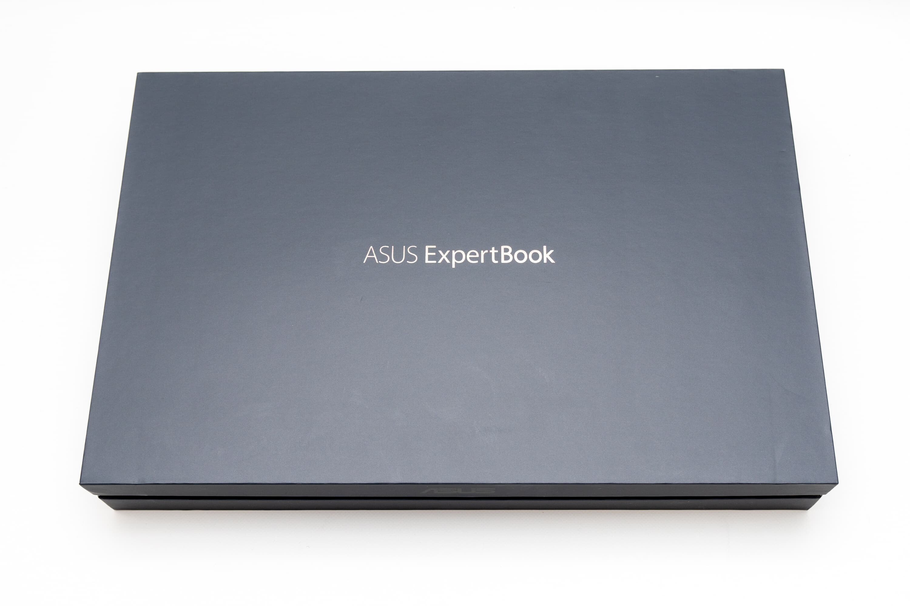 ExpertBook B9 レビュー ビジネスだけに使うのはもったいない！質実
