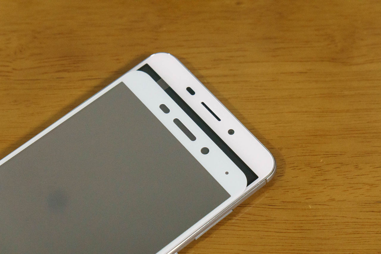 端までカバーできるzenfone 3 Laser用のガラスフィルム Wanlok 17 新改良 フルカバー をレビュー Asus好きのzenblog ゼンブログ