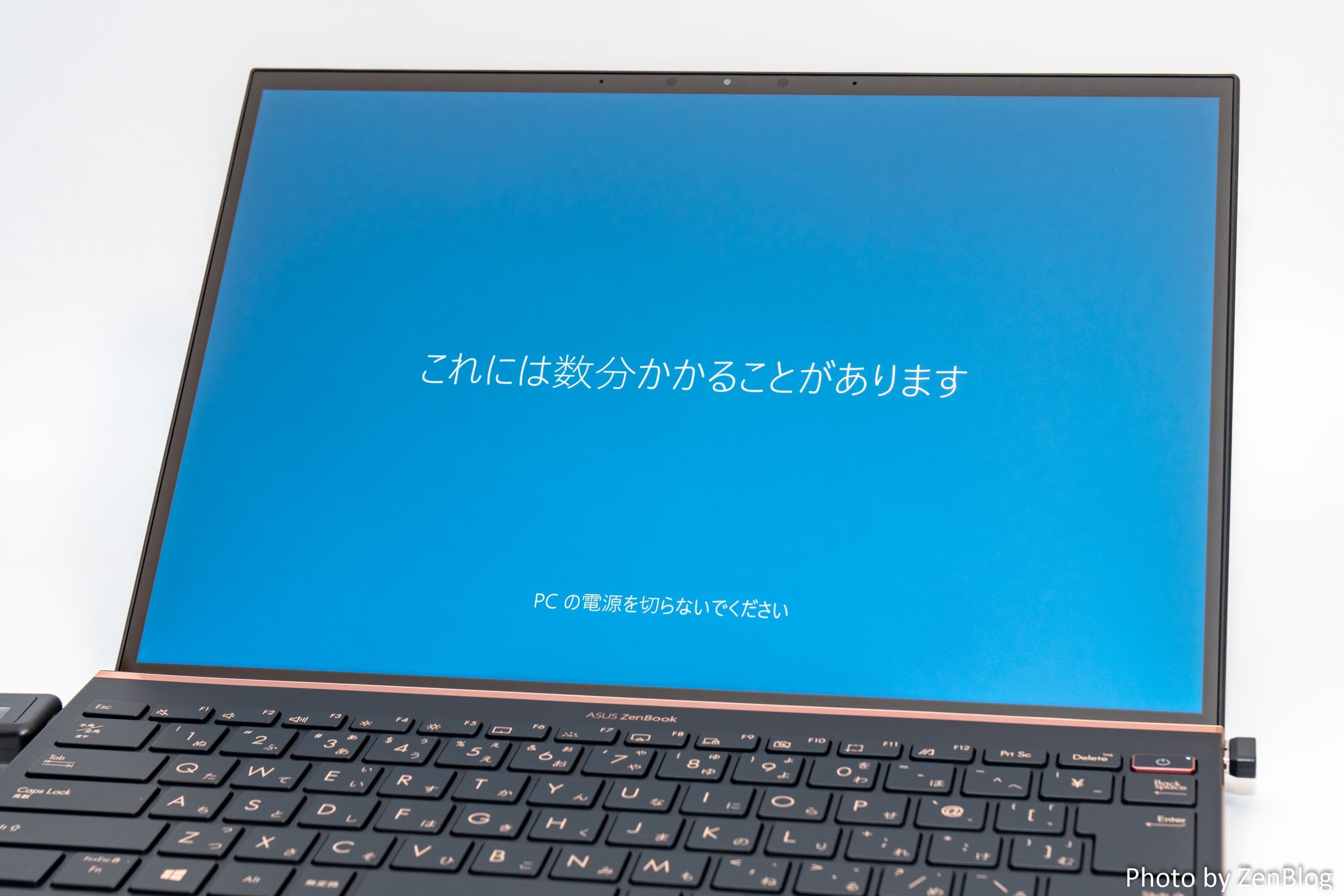 ZenBook S UX393EA レビュー アスペクト比3:2の広い画面で作業が捗る 