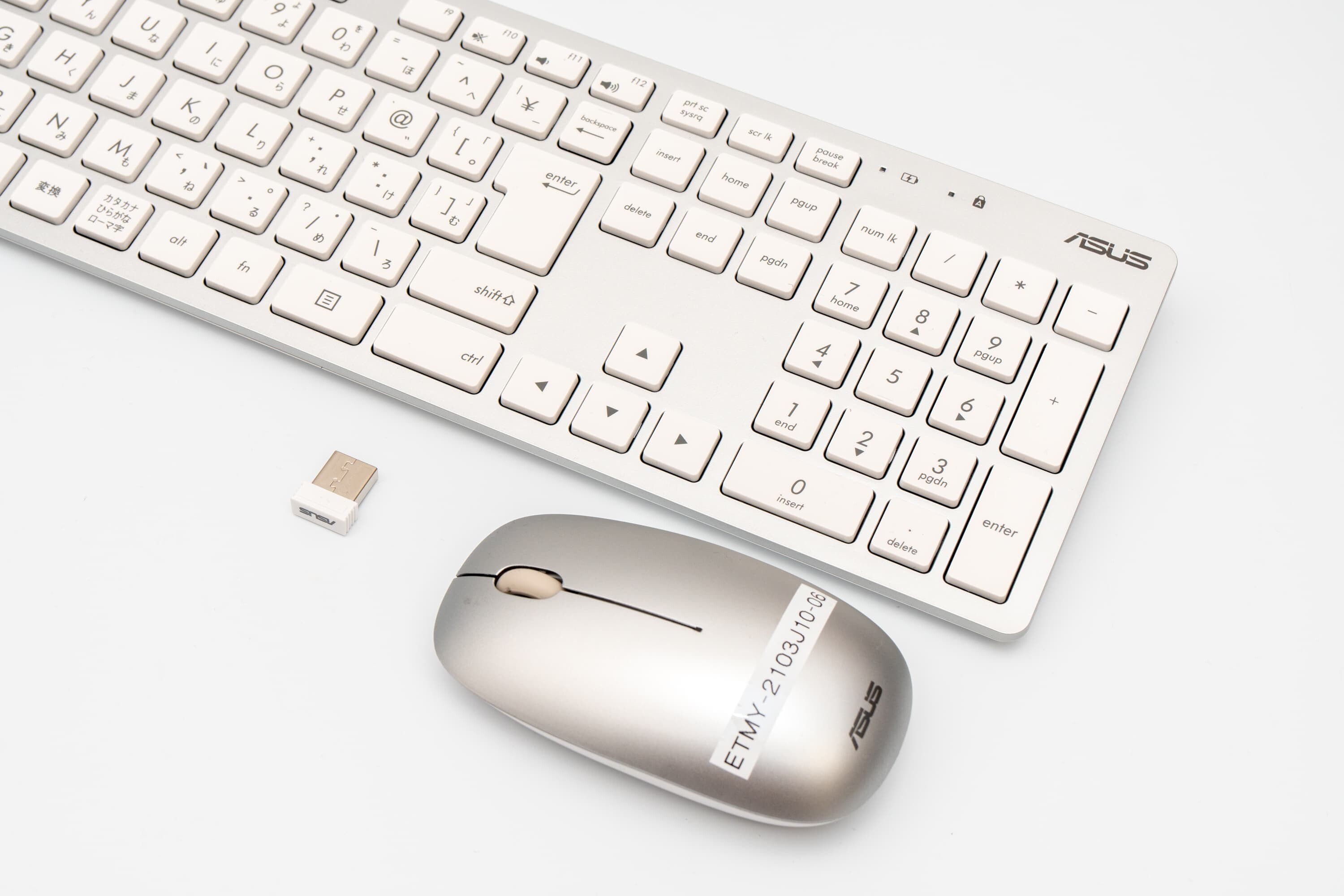 ASUS Zen AiO 24 A5401W レビュー 付属品までオールインワン ASUS Zen AiO 24 A5401W レビュー 付属品までオールインワン