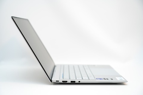 ASUS ExpertBook Ultra B9406CAA レビュー (9)