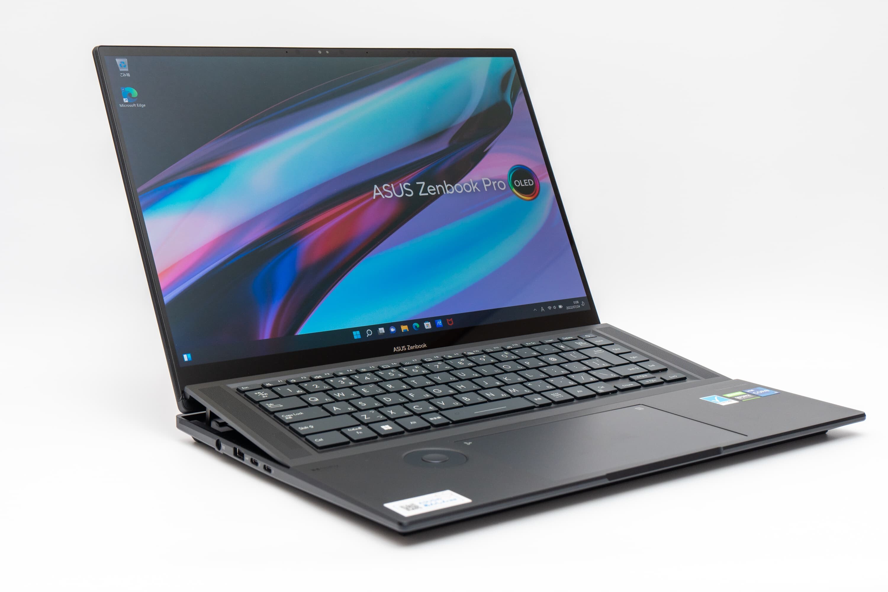 Zenbook Pro 16X OLED レビュー 唯一無二のクリエイター向けPC Zenbook Pro 16X OLED レビュー 唯一無二のクリエイター向けPC