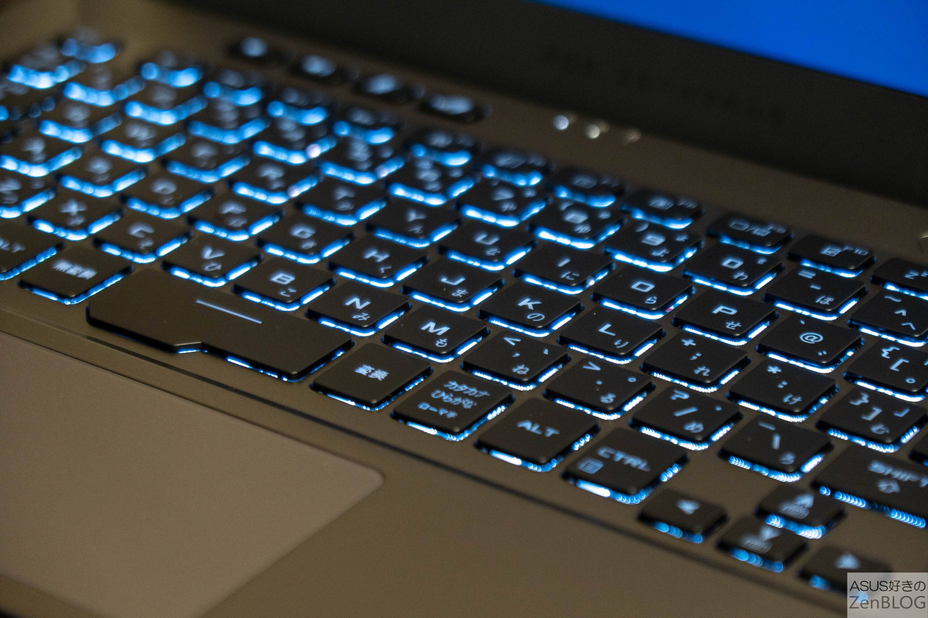 ゲーム以外の用途も想定されたモバイル可能なゲーミングノートPC ゲーム以外の用途も想定されたモバイル可能なゲーミングノートPC