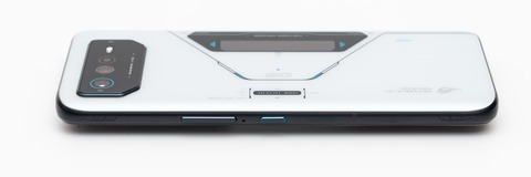 ROG Phone 6 Pro 外観 (2)