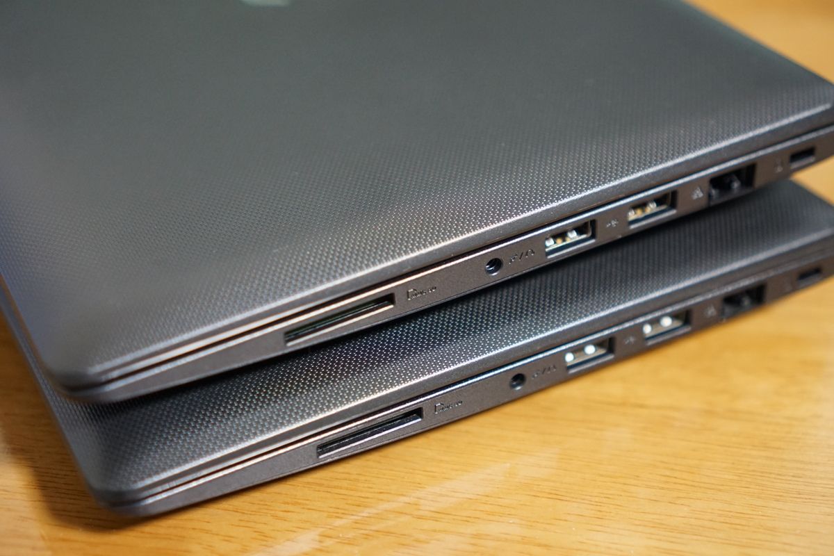同じ11.6インチのモバイルノート「EeeBook X205TA」と「VivoBook 同じ11.6インチのモバイルノート「EeeBook X205TA」と「VivoBook