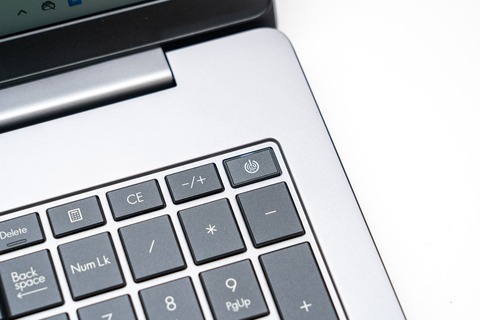 ASUS ExpertBook P3 P3605 レビュー (3)