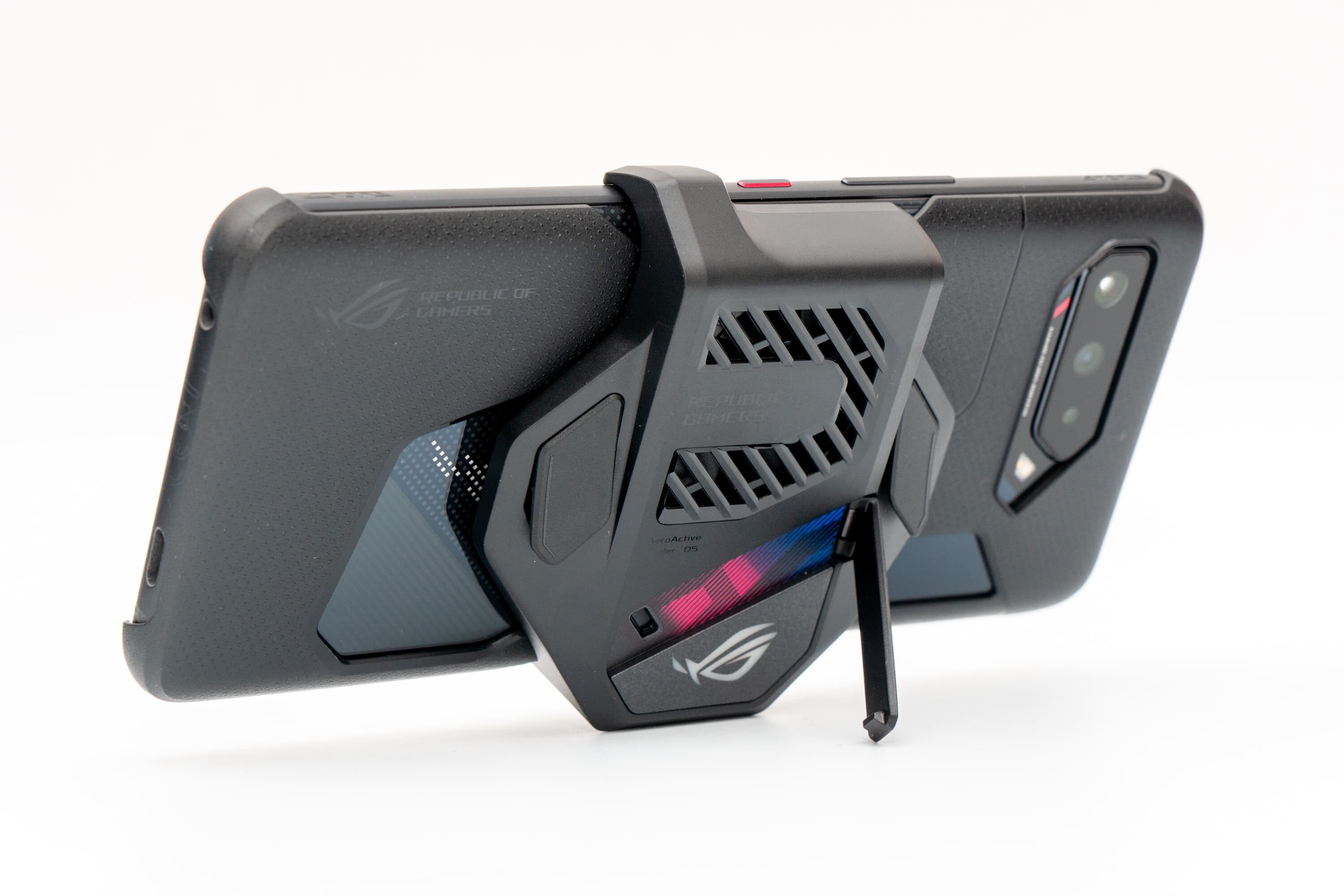 ROG Phone 5 ZS673KS レビュー 完成度をさらに高めた究極スマホ ROG Phone 5 ZS673KS レビュー 完成度をさらに高めた究極スマホ