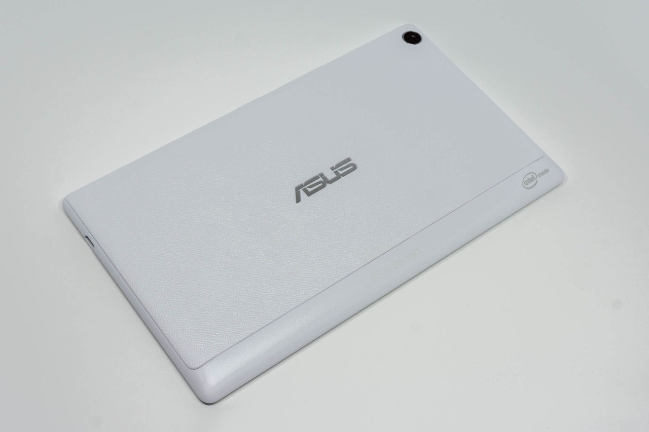 今年のタブレットの定番「ZenPad 7.0 Z370C」開封レビュー : ASUS好き