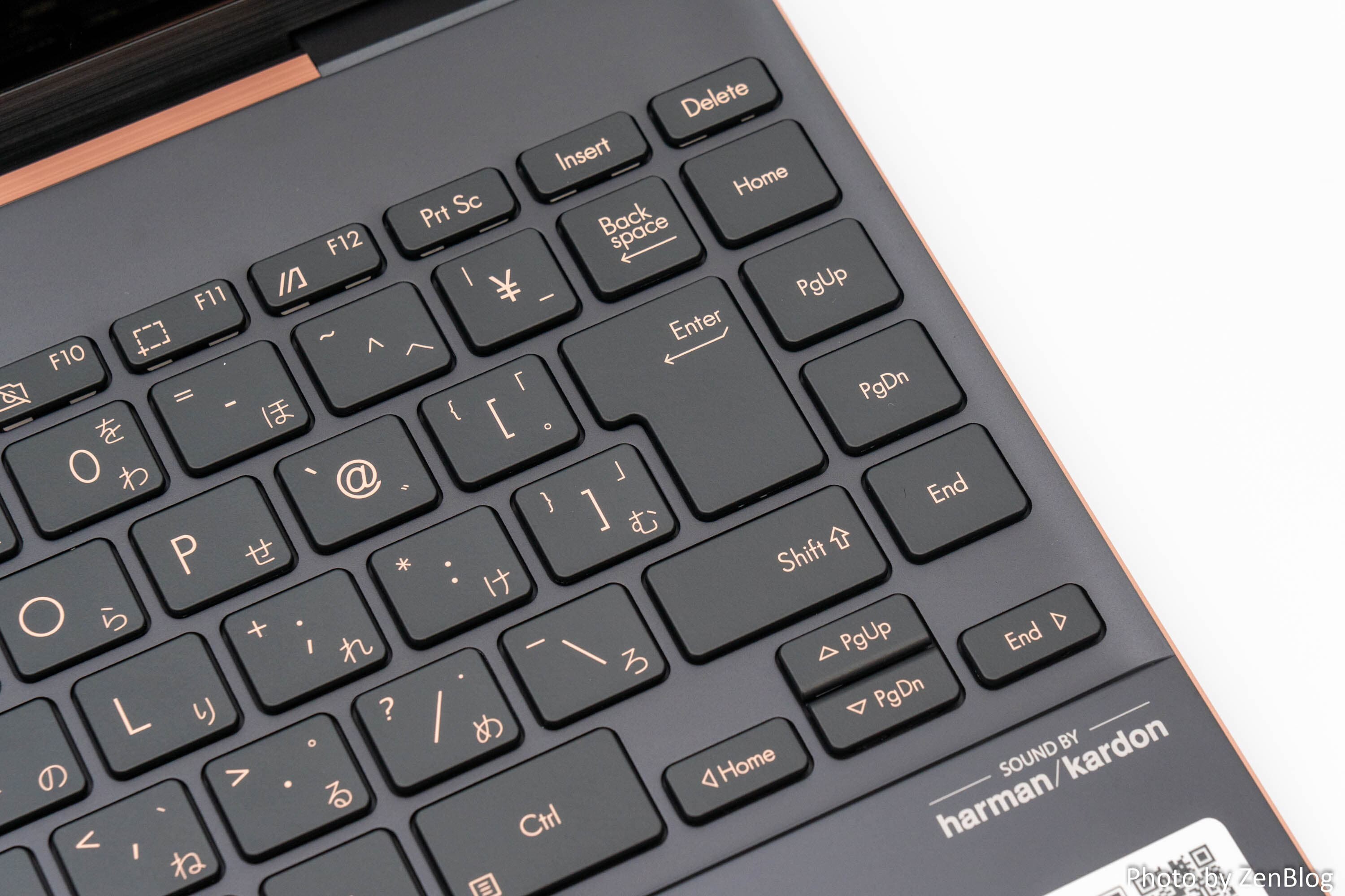 ASUS ZenBook Flip S UX371EA レビュー 4K有機ELの美しさに息を ASUS ZenBook Flip S UX371EA レビュー 4K有機ELの美しさに息を