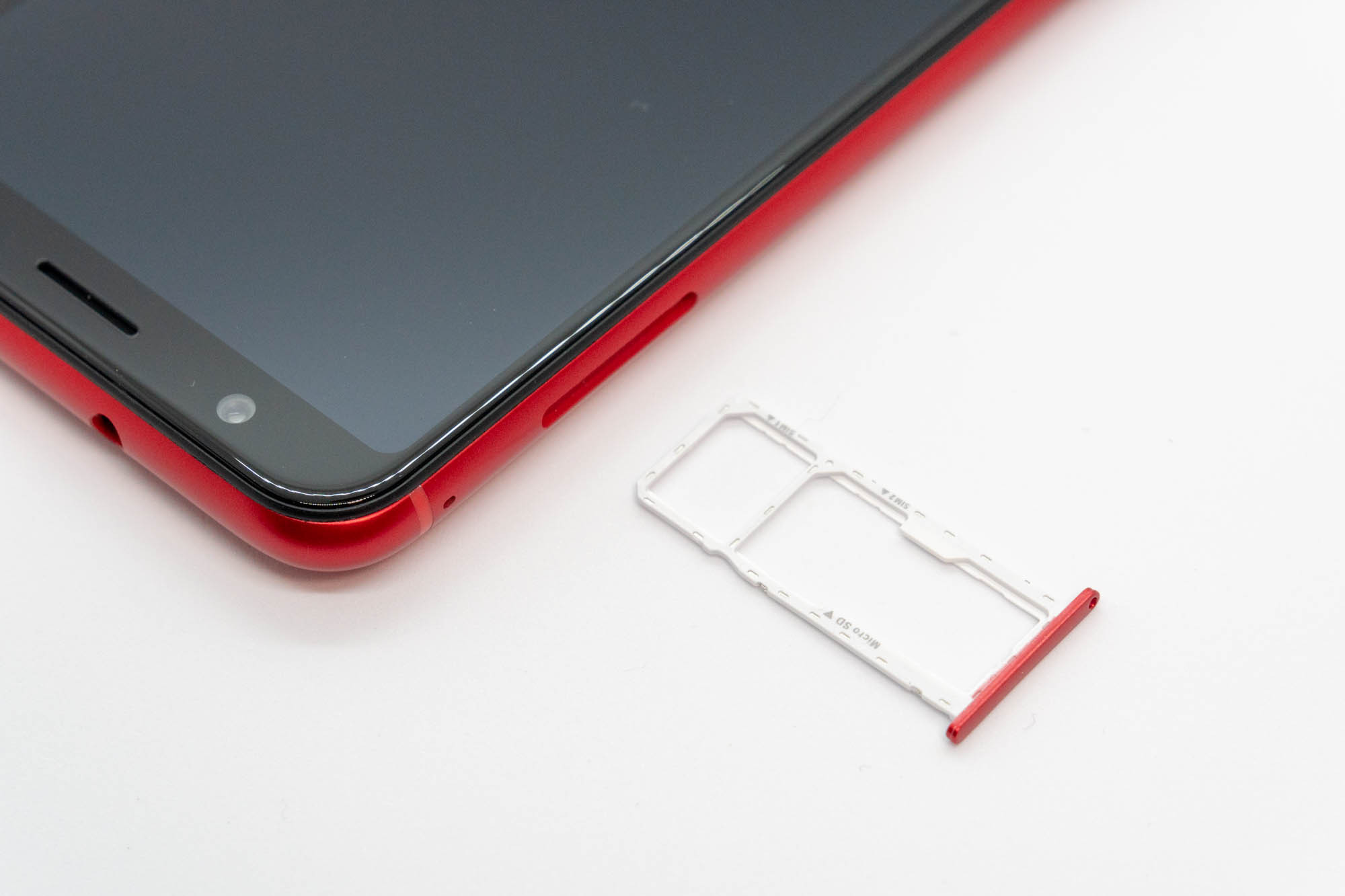 鮮やかな赤が映えるZenFone Max M1 ZB555KLレビュー : ASUS好き 鮮やかな赤が映えるZenFone Max M1 ZB555KLレビュー : ASUS好き
