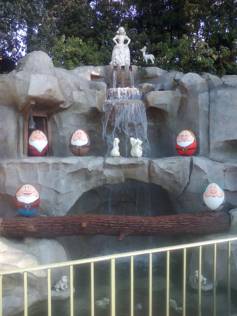ディズニー混雑カレンダーの的中率と持っていくと便利なもの 37平米に3人暮らし ディズニー混雑カレンダーの的中率と持っていくと便利なもの 37平米に3人暮らし