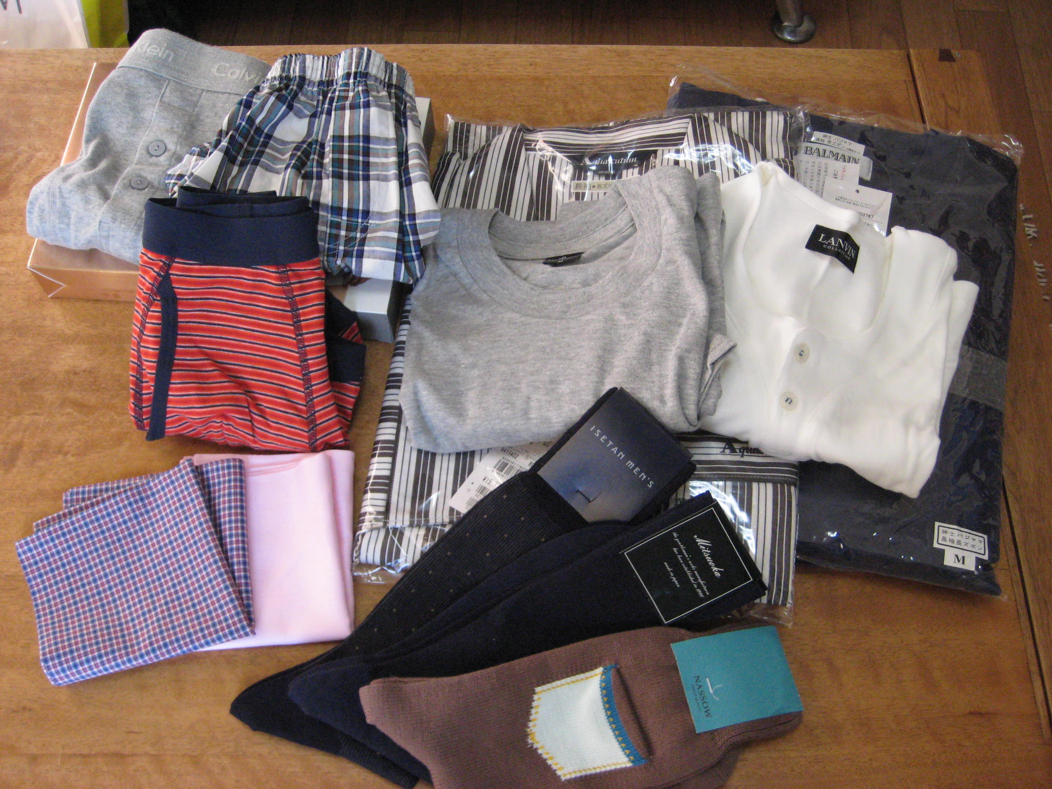 10福袋 In Isetan Men新宿 ライチの小道具