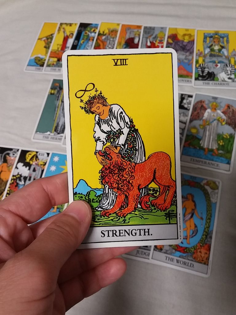８力 タロットカードをディズニーで例えると 占いリレーブログ