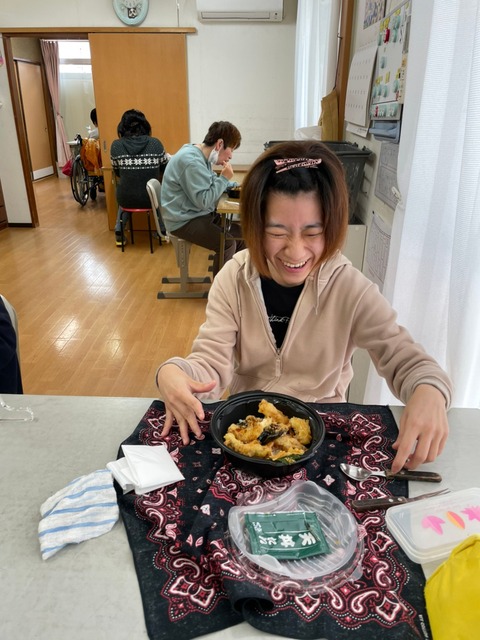 お楽しみ弁当2022.4y