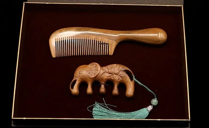 高級白檀の櫛