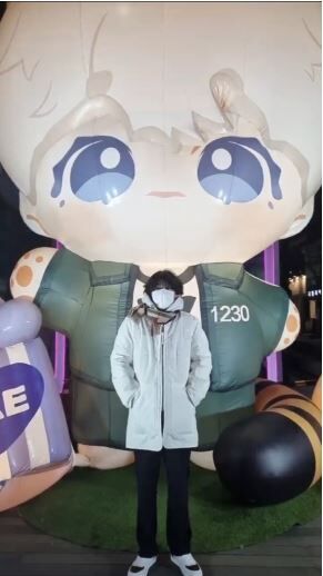 V42