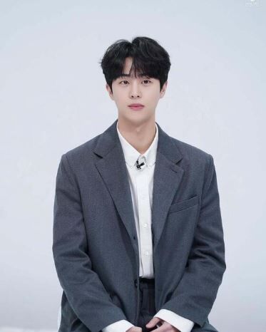 キム・ムジュン永野芽衣