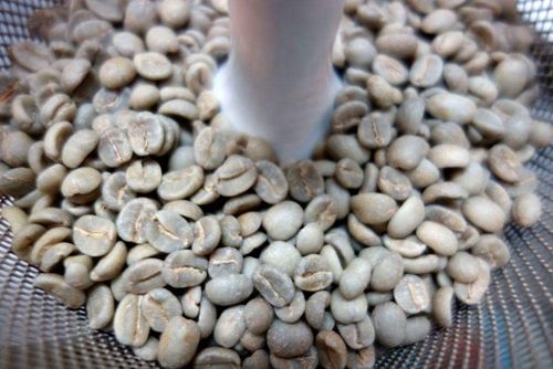 簡単にできる珈琲生豆のチャフの除去・・その2 : 珈琲と木工の時間 ~工房 楽~