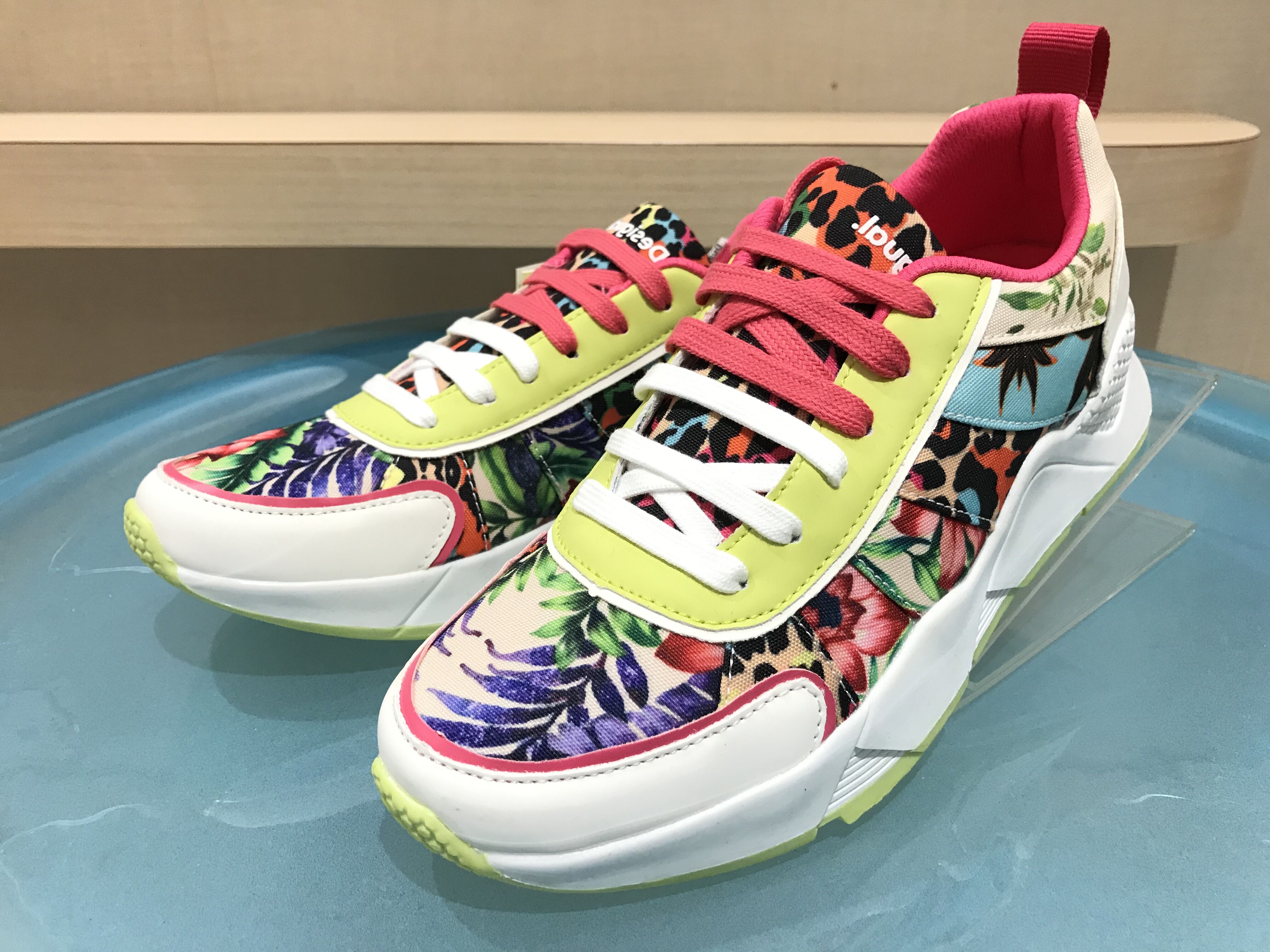 Desigual】新作☆インパクトスニーカー特集 : CREAMのブログ Desigual】新作☆インパクトスニーカー特集 : CREAMのブログ