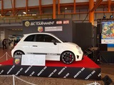 副賞のイタリア車アバルト595