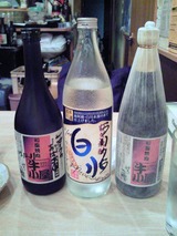 飲みきった芋焼酎と白水と未開封の芋焼酎