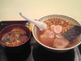 牛乳屋食堂の中太ラーメンと煮込みソースカツ丼