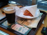 ていちゃんカフェのホットコーヒーとホットサンド