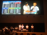 優勝した後藤正宗。内枠勢は即席サイン会中