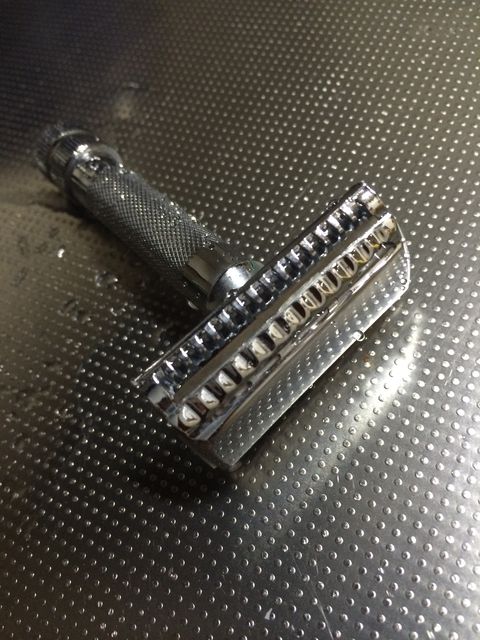 Merkur 37c Slant Shave Ready