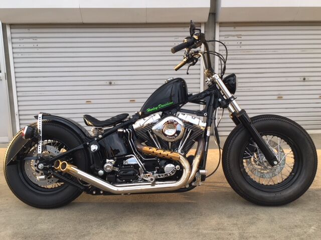 ランブータンハイバックソロシート(ダイヤステッチ）取付画像