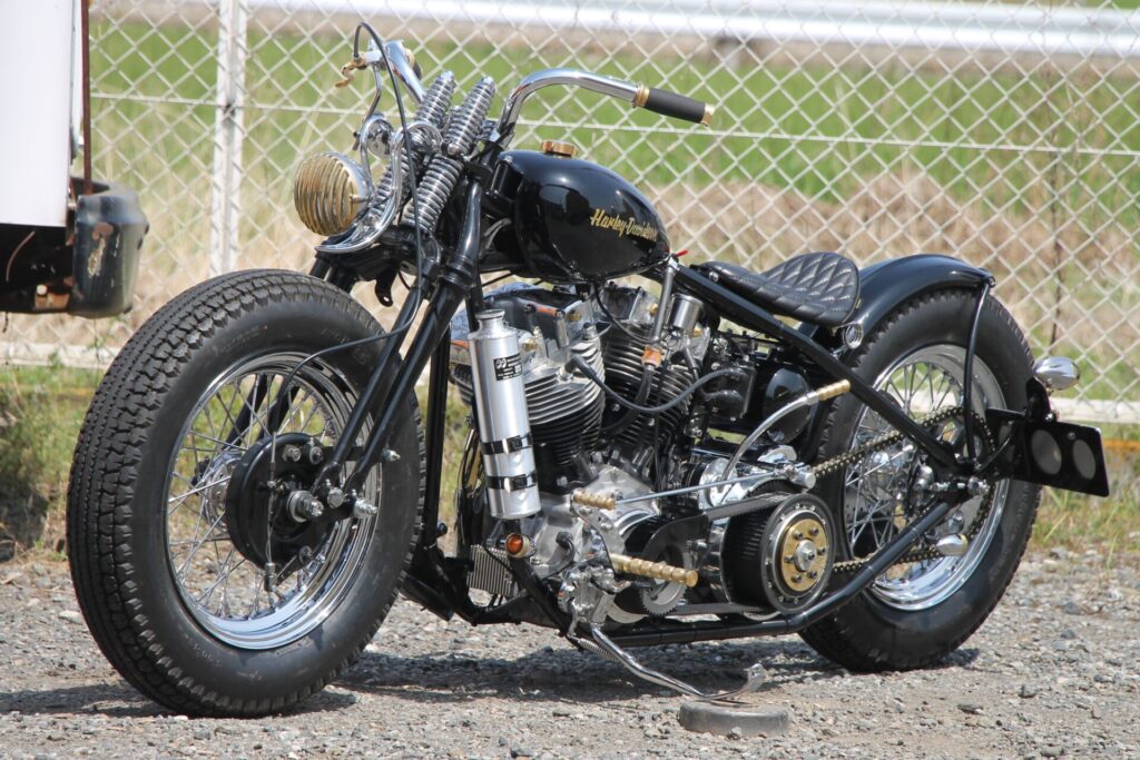 ランブータンソロシート☆特注・本革-黒-ダイヤ取付画像 : ラン