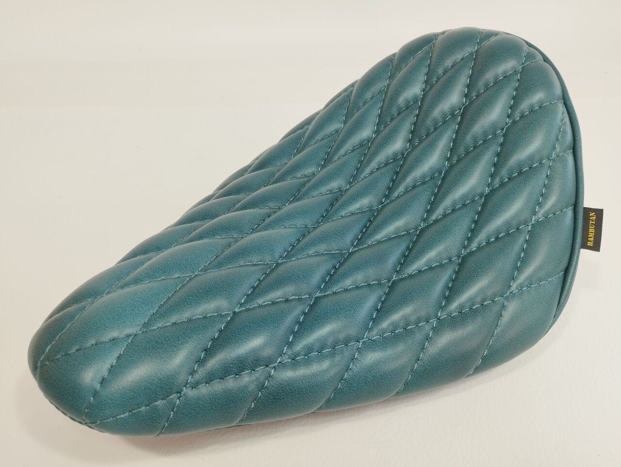 【激レア】ランブータン　ダイヤモンドキルティング ハイバックシート ☆新作・限定特注品☆本革（ブルーグリーン系）ダイヤ : ランブータン