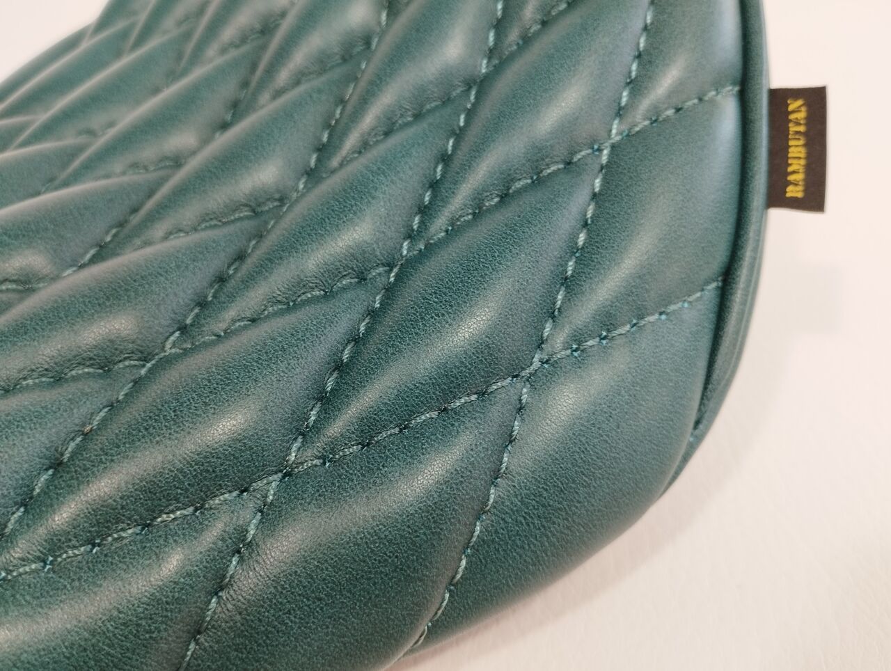 ☆新作・限定特注品☆本革（ブルーグリーン系）ダイヤ : ランブータン