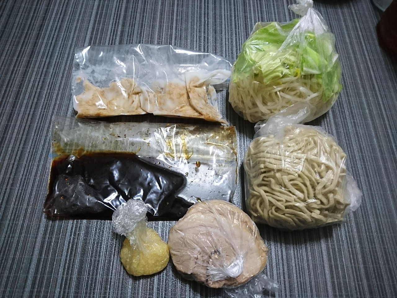 ラーメン鬼首 持ち帰りアブラそば 宮城ラーメンカンパニー ラーメン鬼首 持ち帰りアブラそば 宮城ラーメンカンパニー