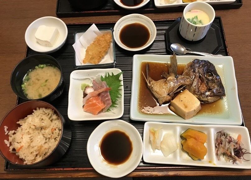 三原市 御食事処 ウオトシ で 鯛のカブト煮定食 ランチで ラーメン放浪記 Season2