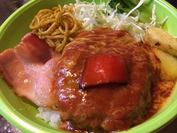 ほっかほっか亭「進撃の巨人弁当」ファン必食！？ : ラーメン放浪記