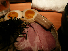 �ͽ� �ۤ��ġ����