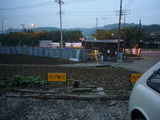 アジア食堂:駐車場から