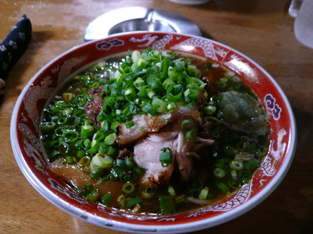 千番:にんにくラーメン