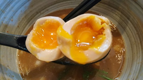 [画像:05c2ee22-s.jpg]